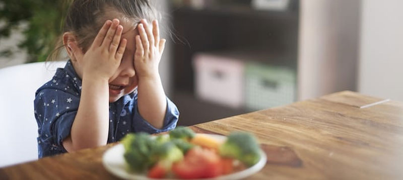 Binge-eating-children